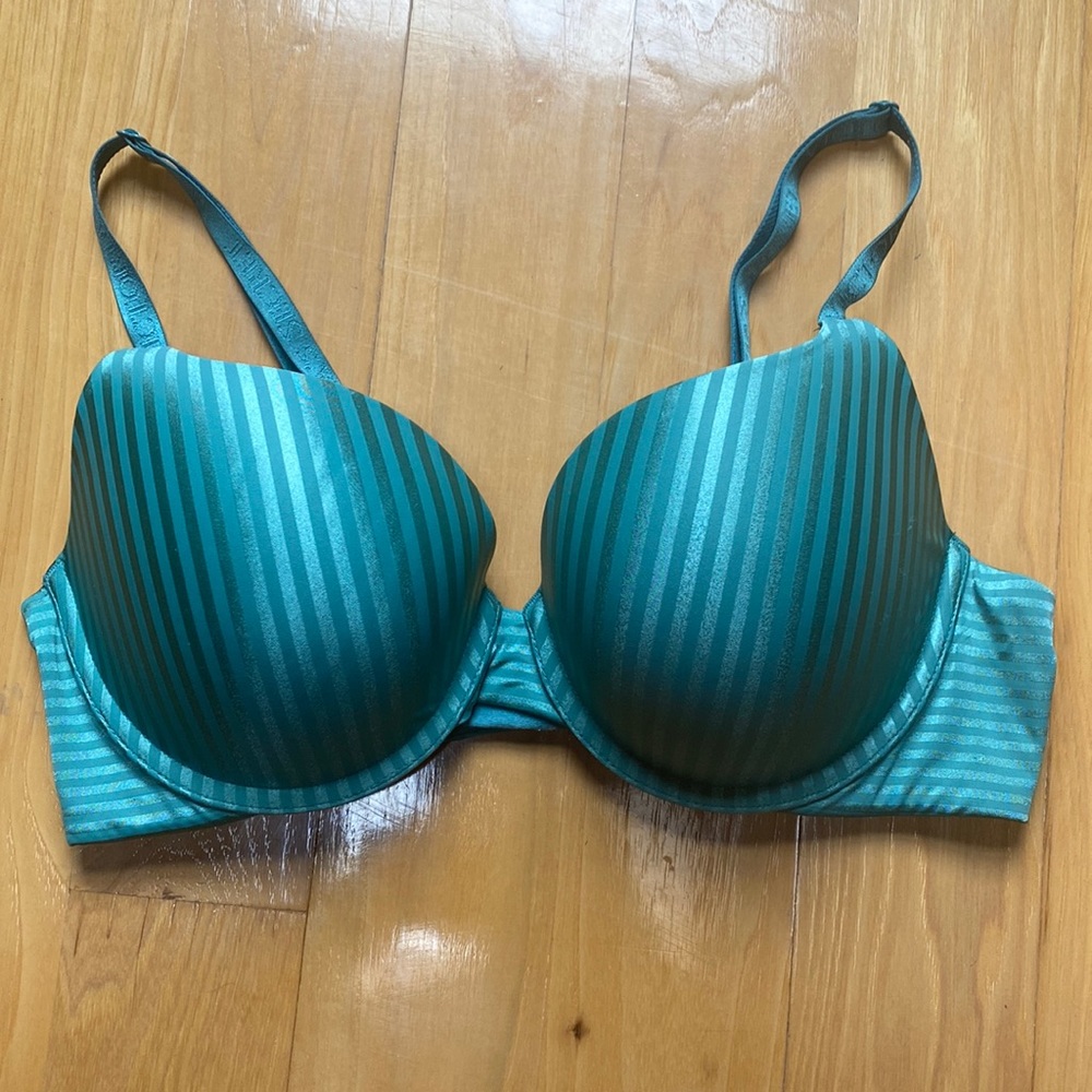 Victoria’s Secret T-Shirt Push-Up Full Coverage Bra